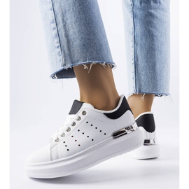 Sneakers bianche con traforo Chalut colorato bianca 1