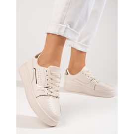 Sneakers beige da donna sulla piattaforma Shelovet 1
