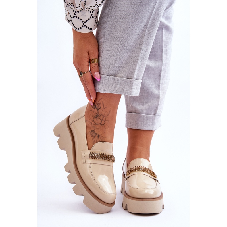 Mocassini Alla Moda Sulla Piattaforma Con Decorazione Laura Messi 2600 Beige 1