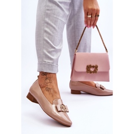 Vinceza Mocassino Tacco Basso Vernice Beige Asselia 2