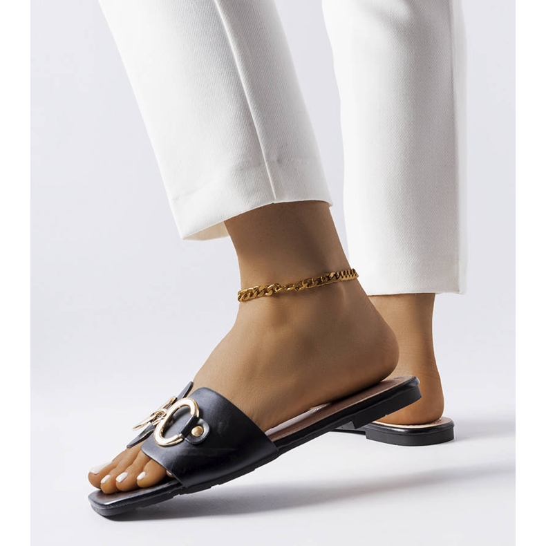 Ciabatte eleganti nere con catena di Corbin nero 2