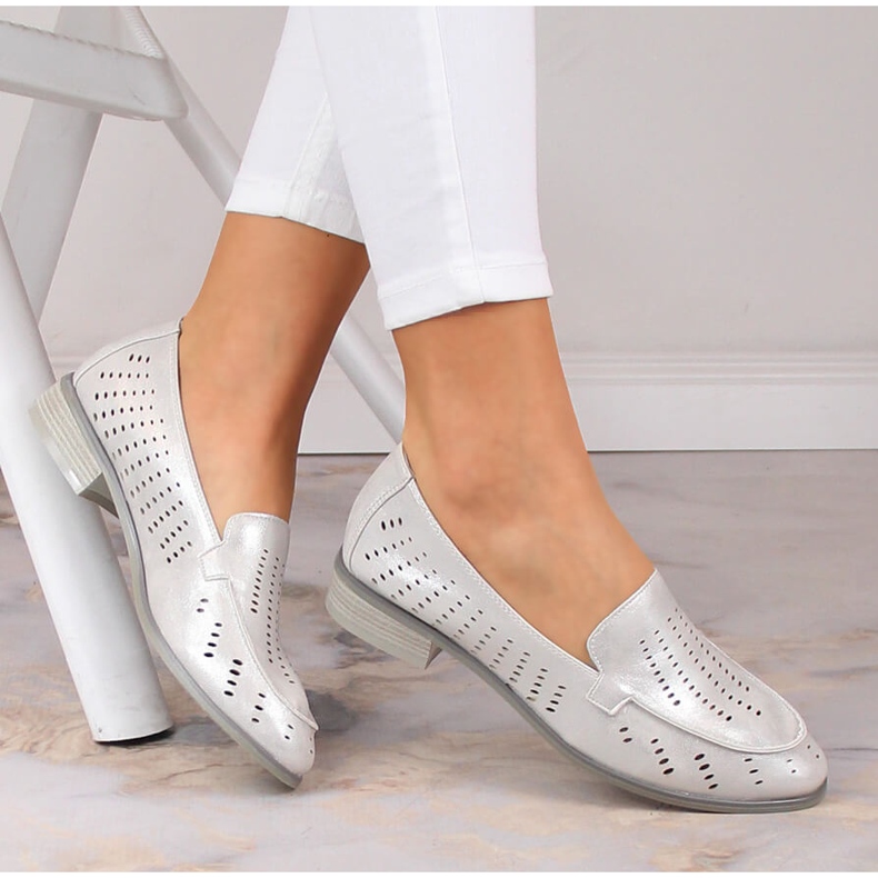Scarpe da donna lucide argento traforato Potocki SZ12075 1