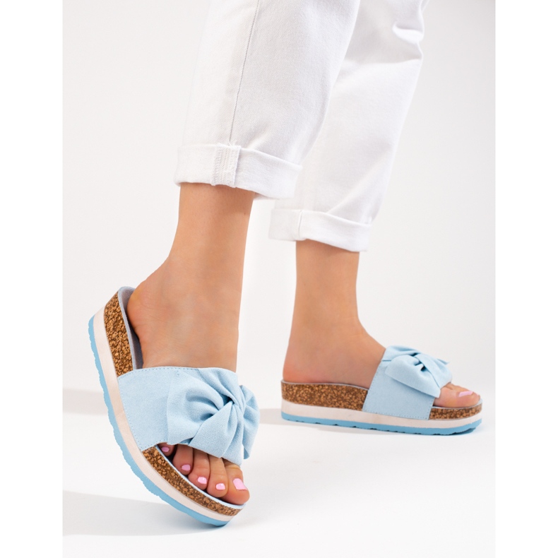 Pantofole da donna in camoscio con plateau Vinceza blu 1