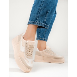 Stivali in camoscio beige con una spessa piattaforma di Shelovet 1