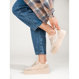 Stivali in camoscio beige con una spessa piattaforma di Shelovet 2