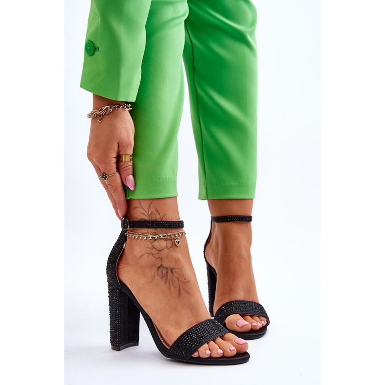 Sandali con tacco alto da donna con zirconi neri Idealistic nero 1