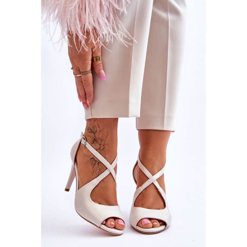Sandali in pelle alla moda su un tacco alto Sergio Leone SK429 Pearl Light Beige 1