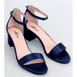 Sandali con tacco basso di Clarence Blue 1