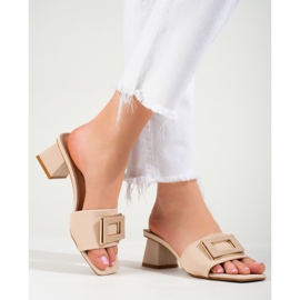 Pantofole da donna con tacco basso Shelovet beige 1