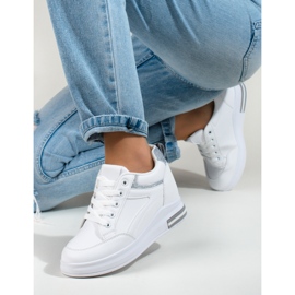 Sneakers bianche con zeppa nascosta di Shelovet bianco 2