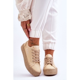 Sneakers intrecciate alla moda Lee Cooper LCW-23-31-1795L Beige 1