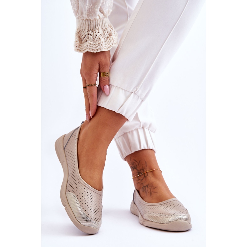 Ballerina beige in pelle di cuoio da donna 2