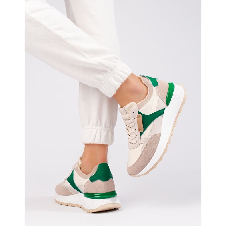 Scarpe sportive da donna beige con plateau alto di Shelovet 1