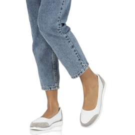 Ballerine da donna in pelle traforata Filippo Dp4524/23 bianco 8