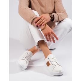 Sneakers bianche da donna sulla piattaforma Shelovet bianco 1