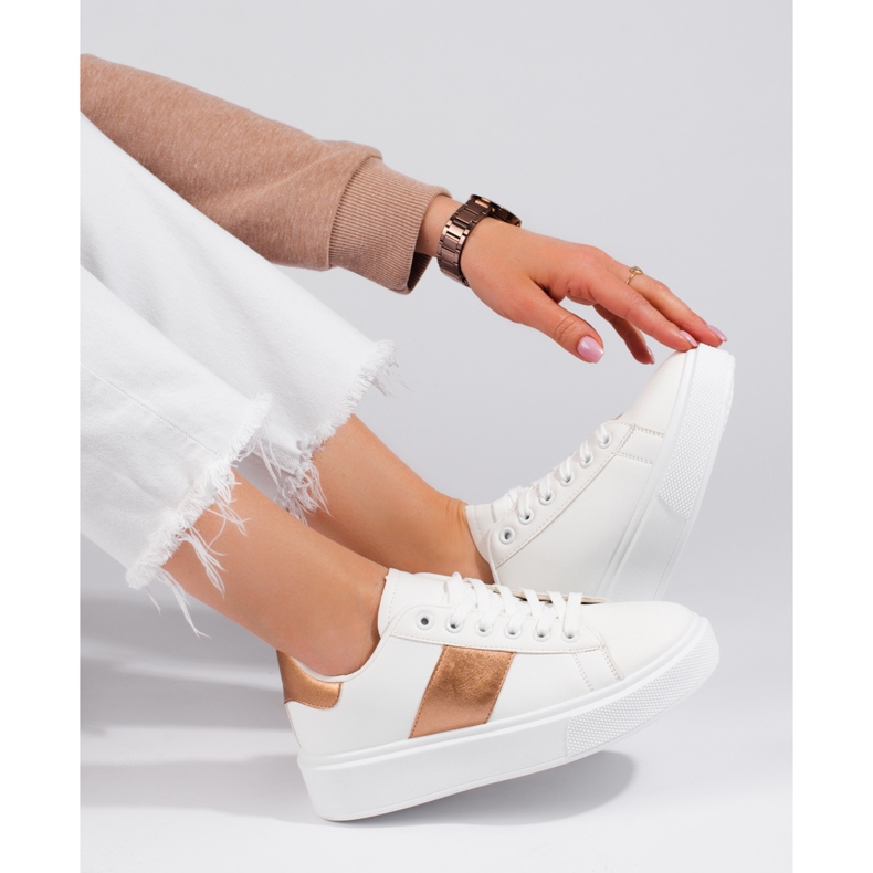 Sneakers bianche da donna sulla piattaforma Shelovet bianca 2