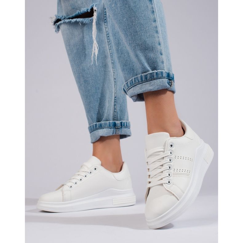 Scarpe sportive bianche sneakers sulla piattaforma Shelovet bianco 1