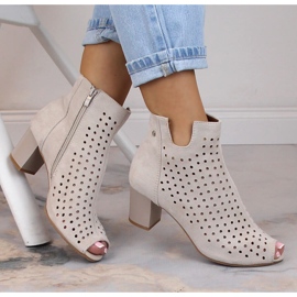Stivaletti peep toe da donna in camoscio traforato primaverili beige Jezzi ASA169-7 1