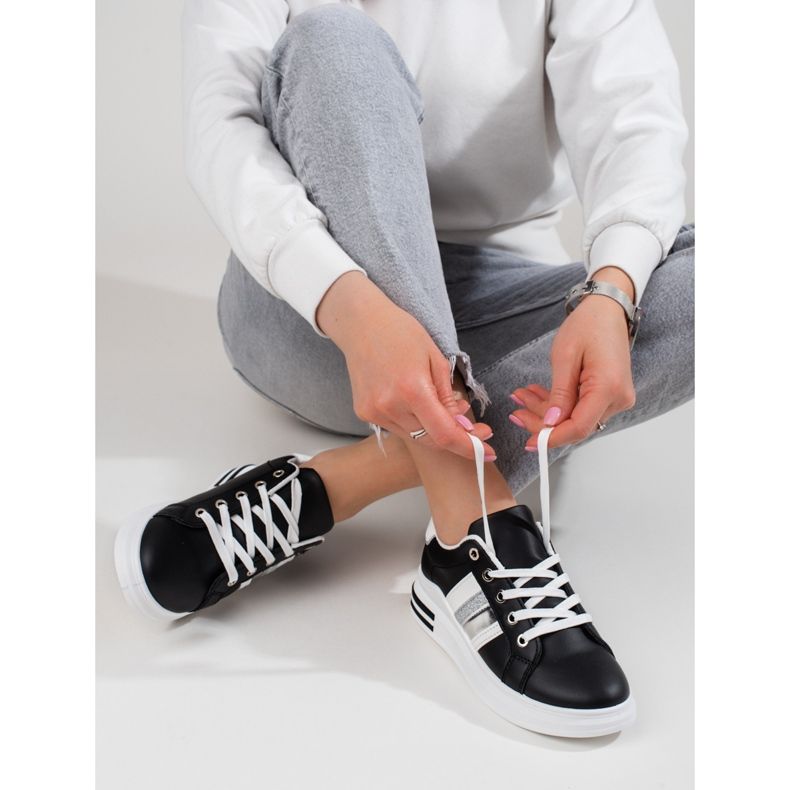 Scarpe sportive da donna sneakers Shelovet bianche e nere nero 1
