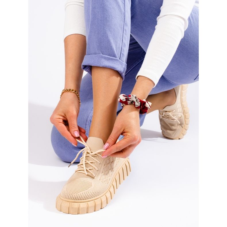 Scarpe sportive da donna in tessuto Shelovet beige 1
