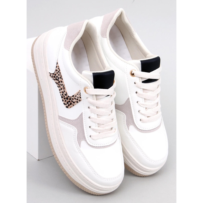 BM Boyd Sneaker bianche con plateau bianco 1