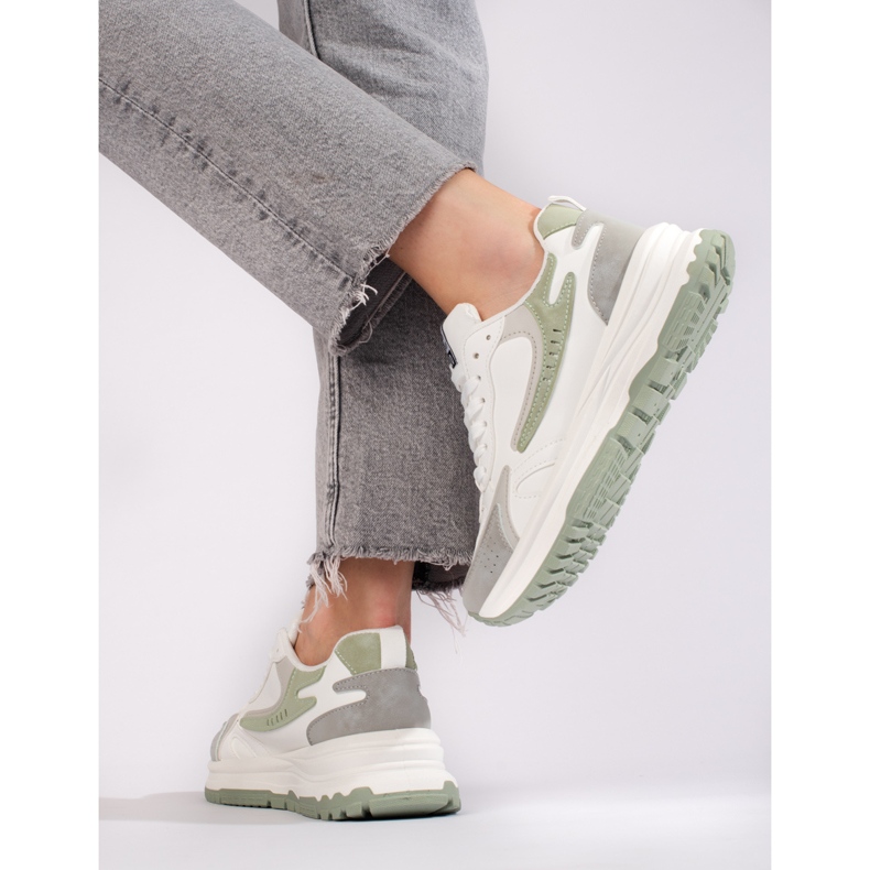Sneakers da donna su suola spessa Shelovet bianco 2