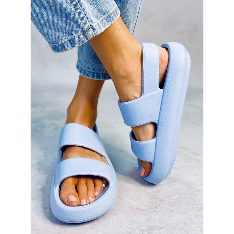 PA1 Sandali Boddie in gomma blu 1