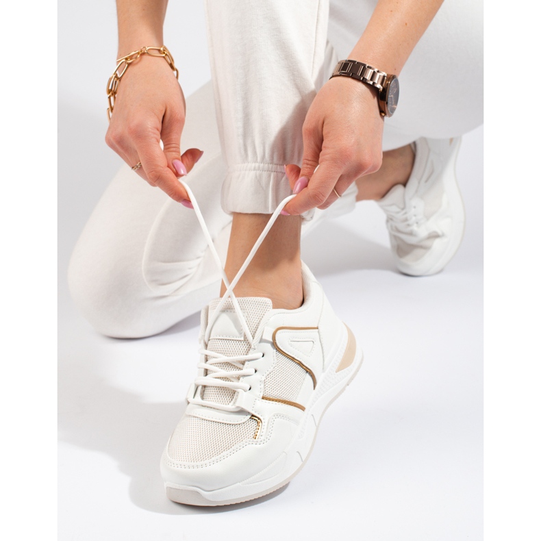 Sneakers bianche da donna su suola spessa Shelovet bianca 2