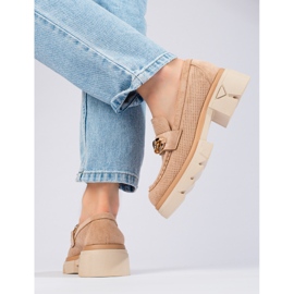 Mocassino in camoscio con catena Shelovet beige 2