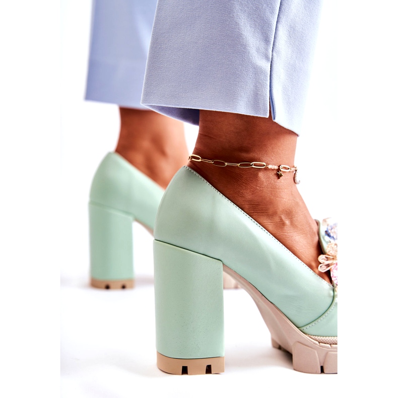 Inna Pompe da donna con un ornamento verde liscio 3