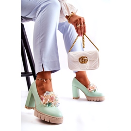 Inna Pompe da donna con un ornamento verde liscio 5