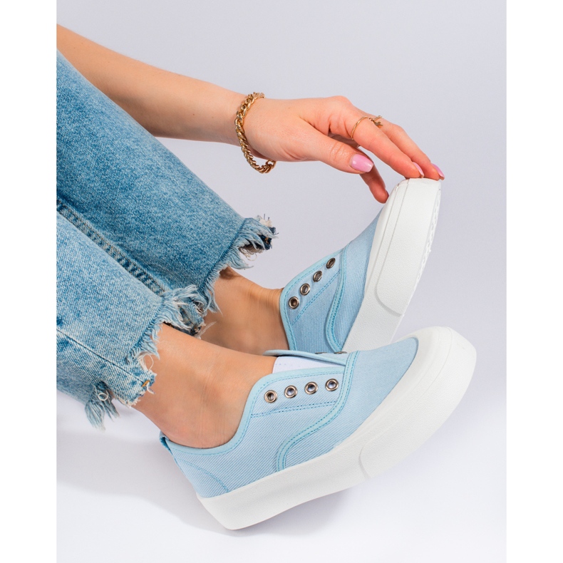 Sneaker senza lacci con plateau di colore blu di Shelovet 1