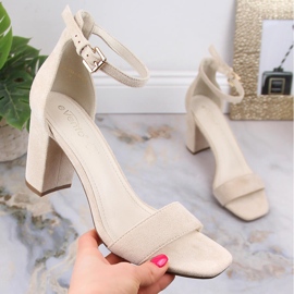 Sandali da donna in camoscio beige eVento 5560 1