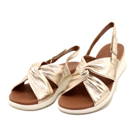 Caprice Sandali in pelle di metallo Platino 9-28300-20 959 d'oro 5