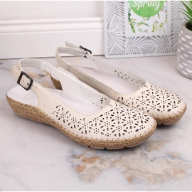 Sandali traforati comodi in pelle beige Rieker 44861-60 1