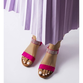 Sandali rosa decorati con strass di Dufresne 1