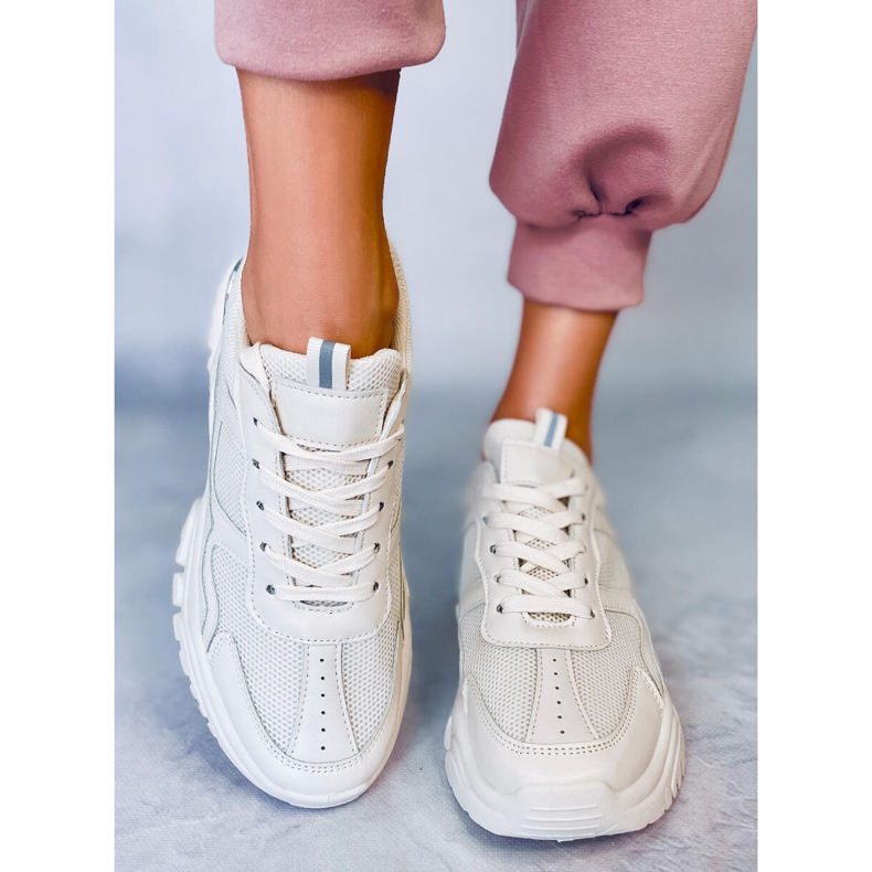 Scarpe sportive da donna beige VL122P Beige 2