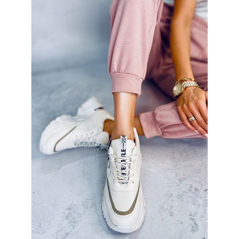 BM Sneaker Kiraly beige 2