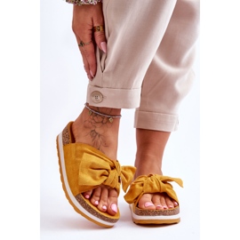 PG1 Infradito con plateau gialle così comode giallo 1