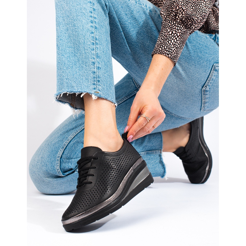Scarpe con zeppa in pelle nera di T.Sokolski nero 1