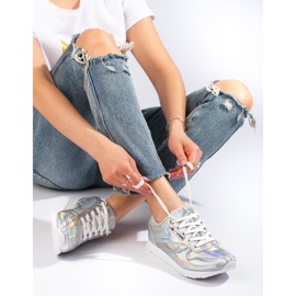 Sneaker Shelovet color argento olografico 1