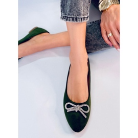 Ballerine con punta a mandorla verde stecca 2