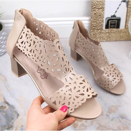 Sandali traforati beige da donna sul palo Jezzi RMR1954-8 1