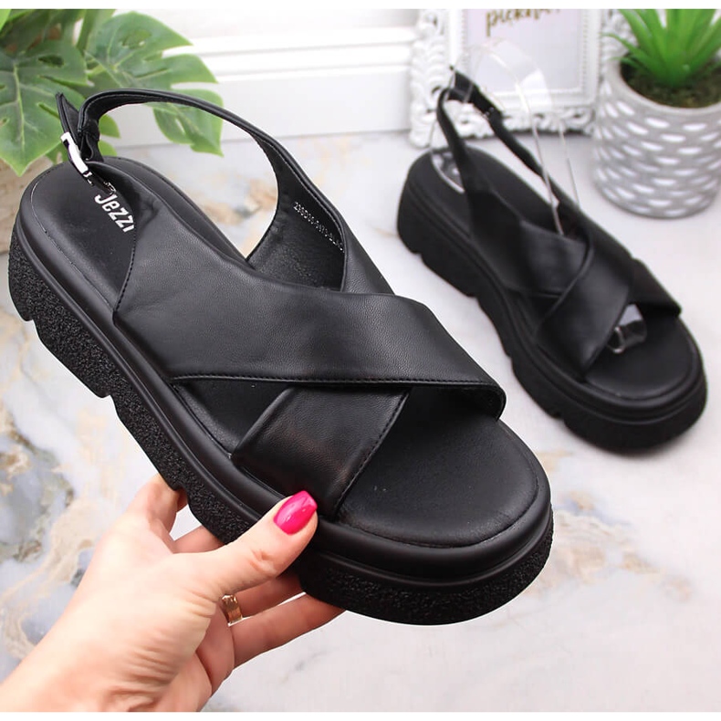 Sandali neri con plateau da donna Jezzi 5473 nero 1