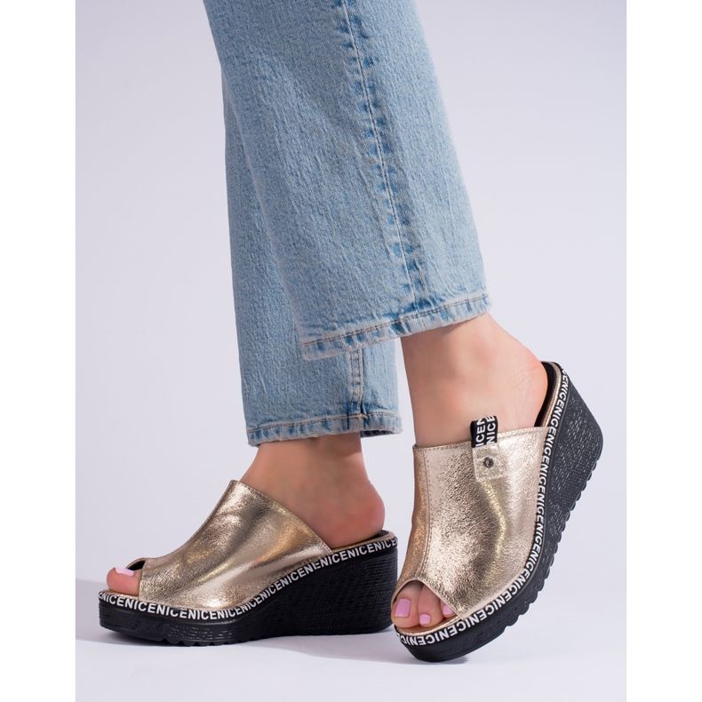 Pantofole con zeppa Shelovet color oro da donna d'oro 2