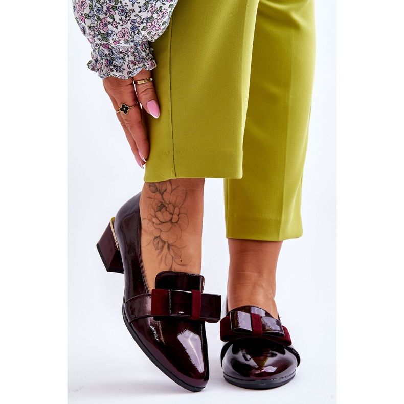Vinceza Décolleté laccate alla moda con fiocco decorativo bordeaux Shira rosso 1