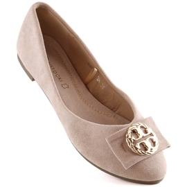 Ballerine da donna in camoscio beige con tacco basso Potocki BB23004 1