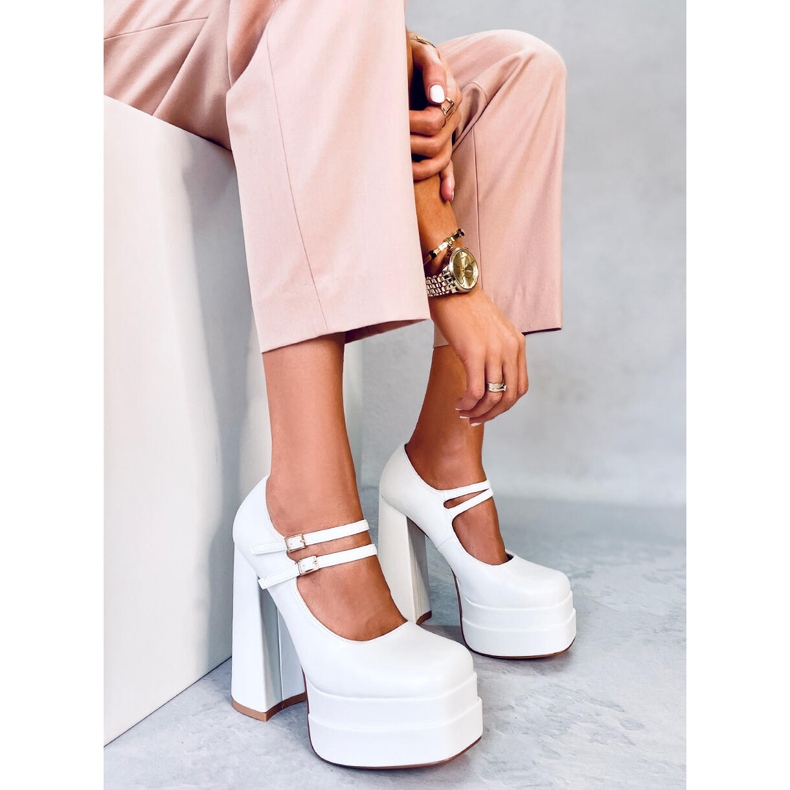 BM Décolleté con piattaforma Loit White grain bianca 1