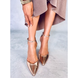Christa Champagne tacchi metallici da donna rosa 1