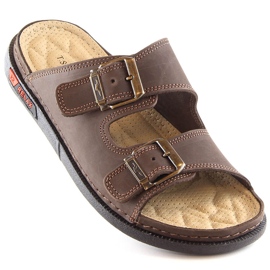 Comode ciabatte da uomo in pelle con fibbie marrone T.Sokolski Fs M01 1